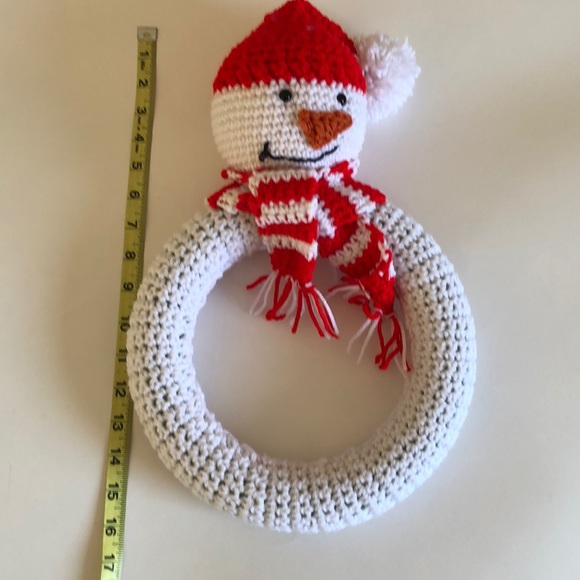 Handmade Crochet Snowman Wreath White Red - Picture 8 of 9